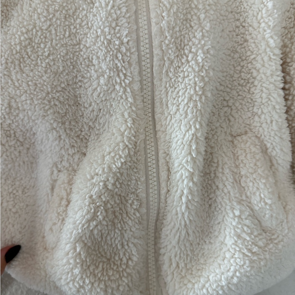 Old Navy Cream Sherpa Teddy Bear Jacket - Picture 2 of 5